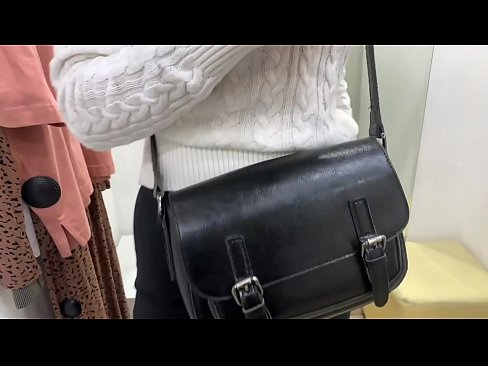 ❤️ Фитинг бөлмөсүндө жаш канчык FeralBerryди дилдо менен коомдук мастурбациялоо ☑ Супер секс боюнча порно ky.assistentai.ru ☑